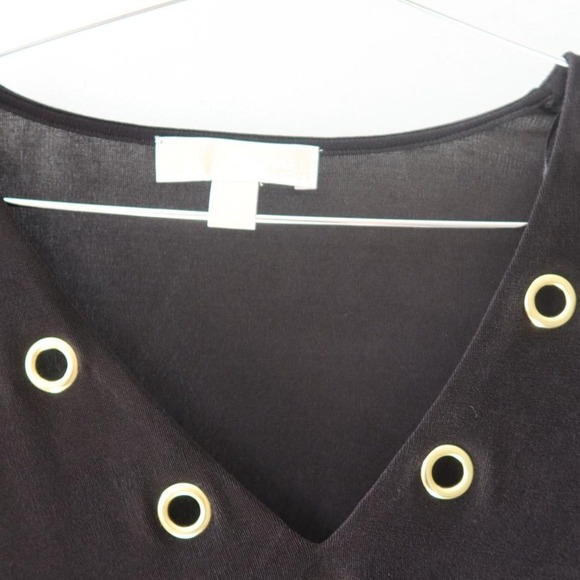 Michael Kors eyelet top gold hardware. V neck - Picture 3 of 5